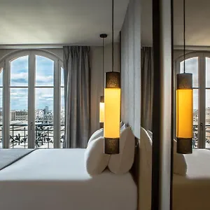 **** Hotel Flanelles Francia
